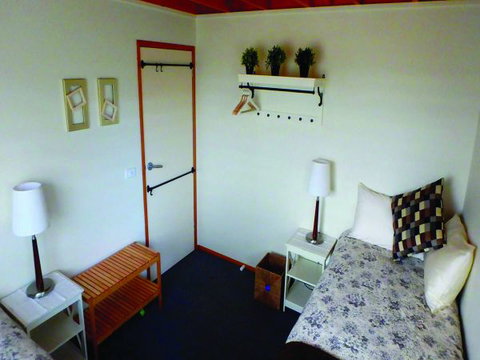 Cloud 9 Alpine Lodge - Accommodation Mount Tamborine 7