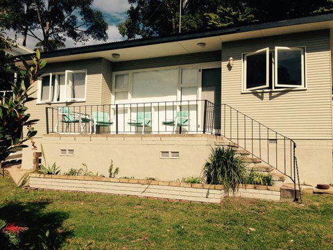 Cosy Seaside Cottage - Accommodation Mount Tamborine 0