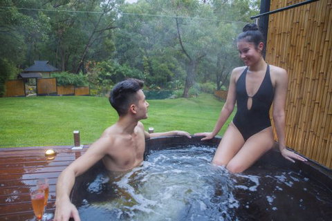 Japanese Mountain Retreat Mineral Springs & Spa - Accommodation Mount Tamborine 2