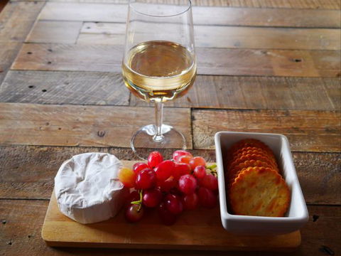 La Perrie Chalet Bed And Breakfast - Accommodation Mount Tamborine 4