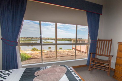Limestone Ridge - Holiday House - Accommodation Mount Tamborine 3