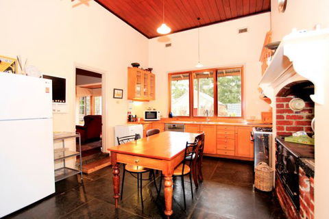 Lochinver Farm Homestead And Cottages - Accommodation Mount Tamborine 3