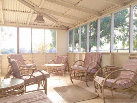 Lochinver Farm Homestead And Cottages - Accommodation Mount Tamborine 7