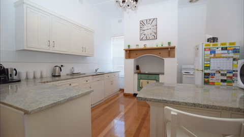 The Provincial Bed & Breakfast - Accommodation Mount Tamborine 0