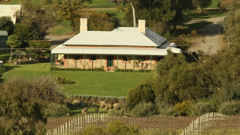 White Hill Estate - Accommodation Mount Tamborine 0