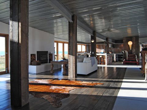 Malibu On The Beach - Accommodation Mount Tamborine 2