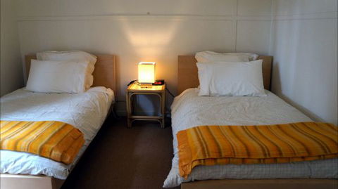 Oakhill Cottage - Accommodation Mount Tamborine 4