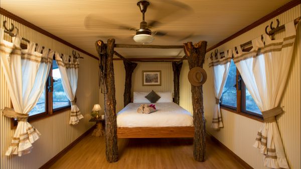 Areyonga NT Accommodation Mount Tamborine