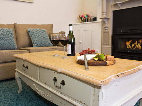 Queen's Cottage Barossa Valley - Accommodation Mount Tamborine 3