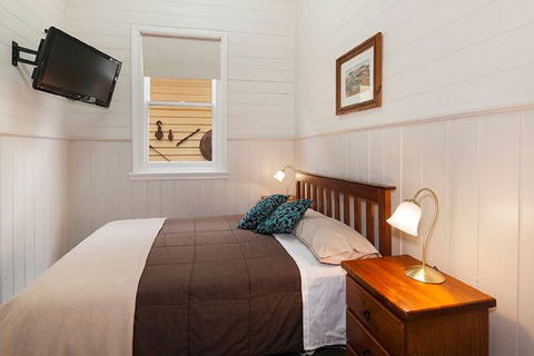 Royal Hotel Snake Valley - Accommodation Mount Tamborine 5