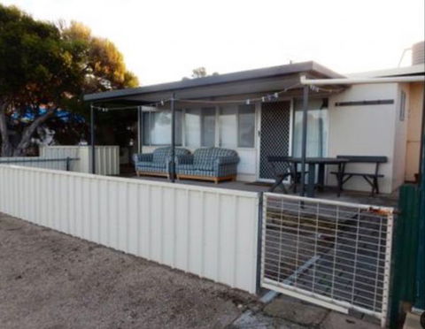 Samuel's Shack - Accommodation Mount Tamborine 3