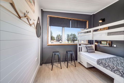 Stranded Beach Stay Yeppoon - Accommodation Mount Tamborine 1