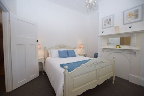 The Provincial Bed & Breakfast - Accommodation Mount Tamborine 3