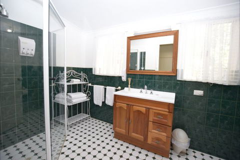 The Provincial Bed & Breakfast - Accommodation Mount Tamborine 4