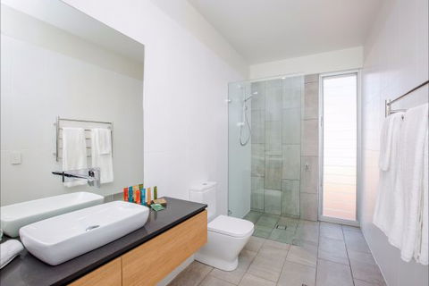 The Villas - Accommodation Mount Tamborine 3