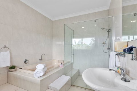 The Country House At Hunchy Luxury Bed And Breakfast Accommodation - Accommodation Mount Tamborine 3