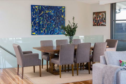 Trumper Loft - Accommodation Mount Tamborine 2