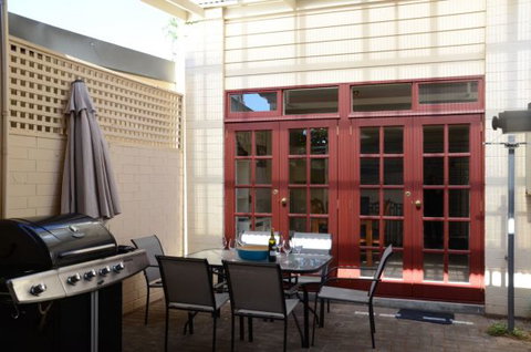 Villa On Louisa - Accommodation Mount Tamborine 3