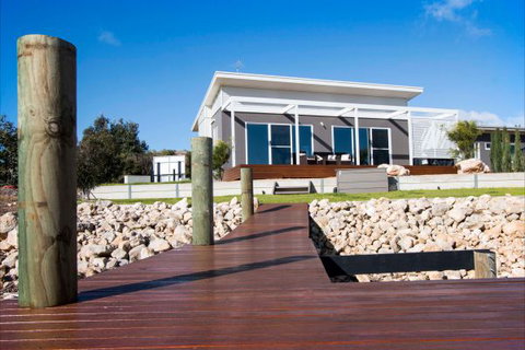 Villa Serra - Accommodation Mount Tamborine 0