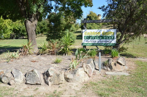 Adelong Golden Gully Caravan Park - Accommodation Mount Tamborine 0