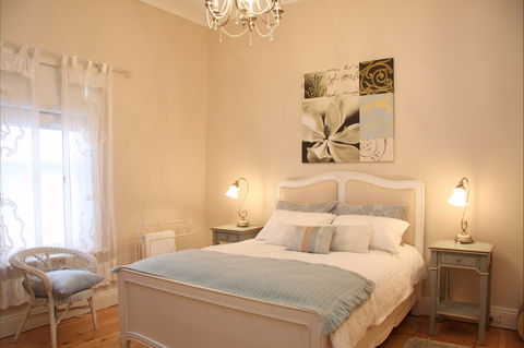 Azalea Cedar-Rose Villa - Accommodation Mount Tamborine 2