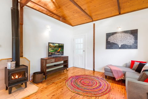 Blue Apple Lodge - Accommodation Mount Tamborine 1
