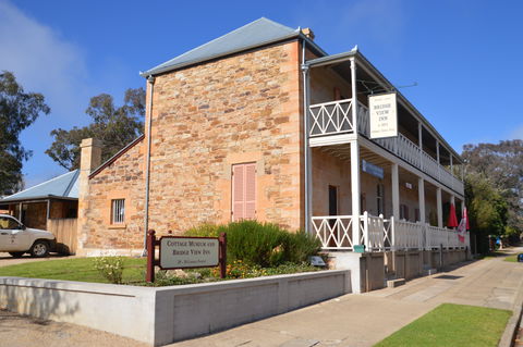 Bridge View Inn - Accommodation Mount Tamborine 0