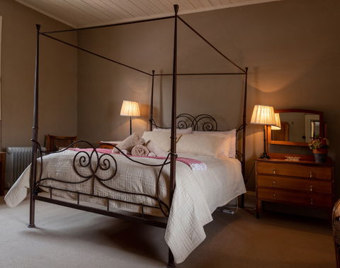 Bridge View Inn - Accommodation Mount Tamborine 3