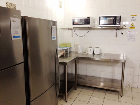 Central Perk Backpackers - Accommodation Mount Tamborine 7