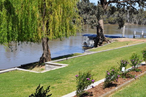 Euston Riverfront Caravan Park And Cafe - Accommodation Mount Tamborine 3