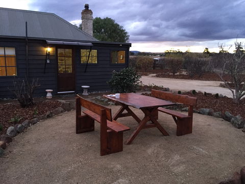 Keefers Cottage - Accommodation Mount Tamborine 1