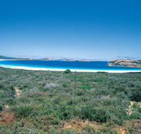 Lucky Bay Campground at Cape Le Grand National Park - Accommodation Mount Tamborine