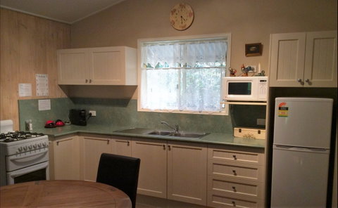 Maleny Country Cottages - Accommodation Mount Tamborine 5