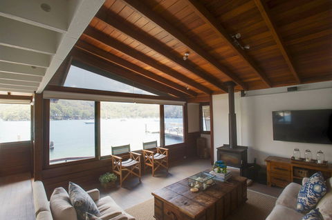 Scotland Island Retreat - Accommodation Mount Tamborine 7