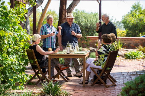 The Creek Cottage - Accommodation Mount Tamborine 6