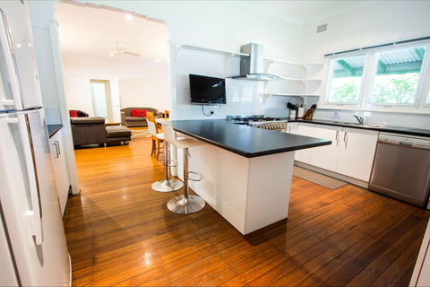 The Retreat Port Stephens - Accommodation Mount Tamborine 2