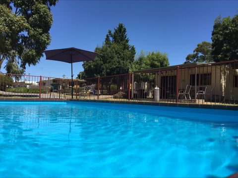 Acacia Caravan Park And Holiday Units - Accommodation Mount Tamborine 2