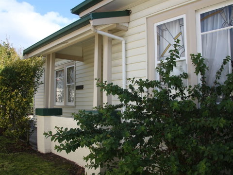 Amy Cottage - Accommodation Mount Tamborine 1