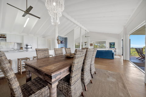 Annie's White House - Accommodation Mount Tamborine 2