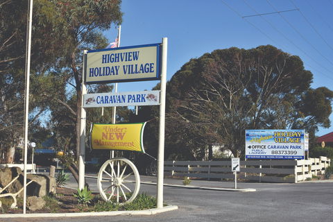 ARDROSSAN - Highview Holiday Village - Accommodation Mount Tamborine 0