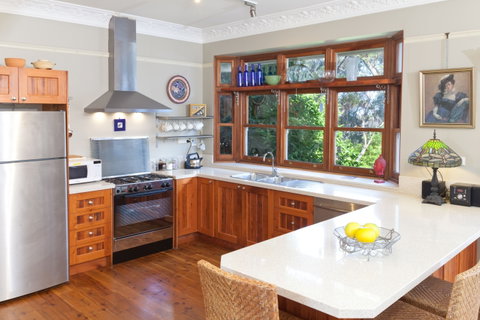 Blue Peace: Blue Mountains Home - Accommodation Mount Tamborine 2