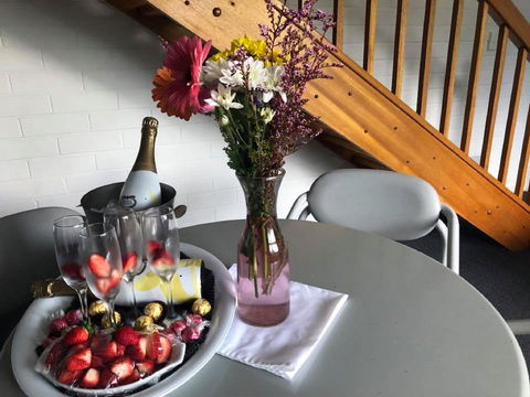 Dalby Manor Motor Inn - Accommodation Mount Tamborine 0