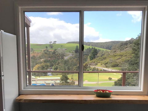 Derby Digs Cottage - Accommodation Mount Tamborine 9