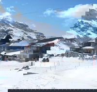 Kosciuszko Chalet Hotel - Accommodation Mount Tamborine