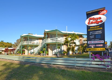 Pine Lodge Holiday Apartments - Accommodation Mount Tamborine 0