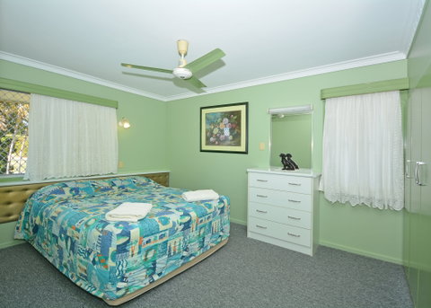 Pine Lodge Holiday Apartments - Accommodation Mount Tamborine 1