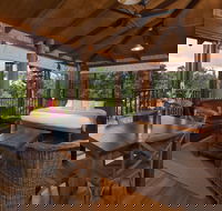 Rose Gums Wilderness Retreat - Accommodation Mount Tamborine
