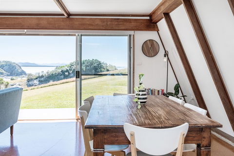 The A Frame - Accommodation Mount Tamborine 4