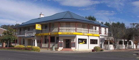 Apsley Arms Hotel - Accommodation Mount Tamborine 0