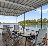 Boats and Bedzzz - The Murray Dream self-contained moored Houseboat - Accommodation Mount Tamborine